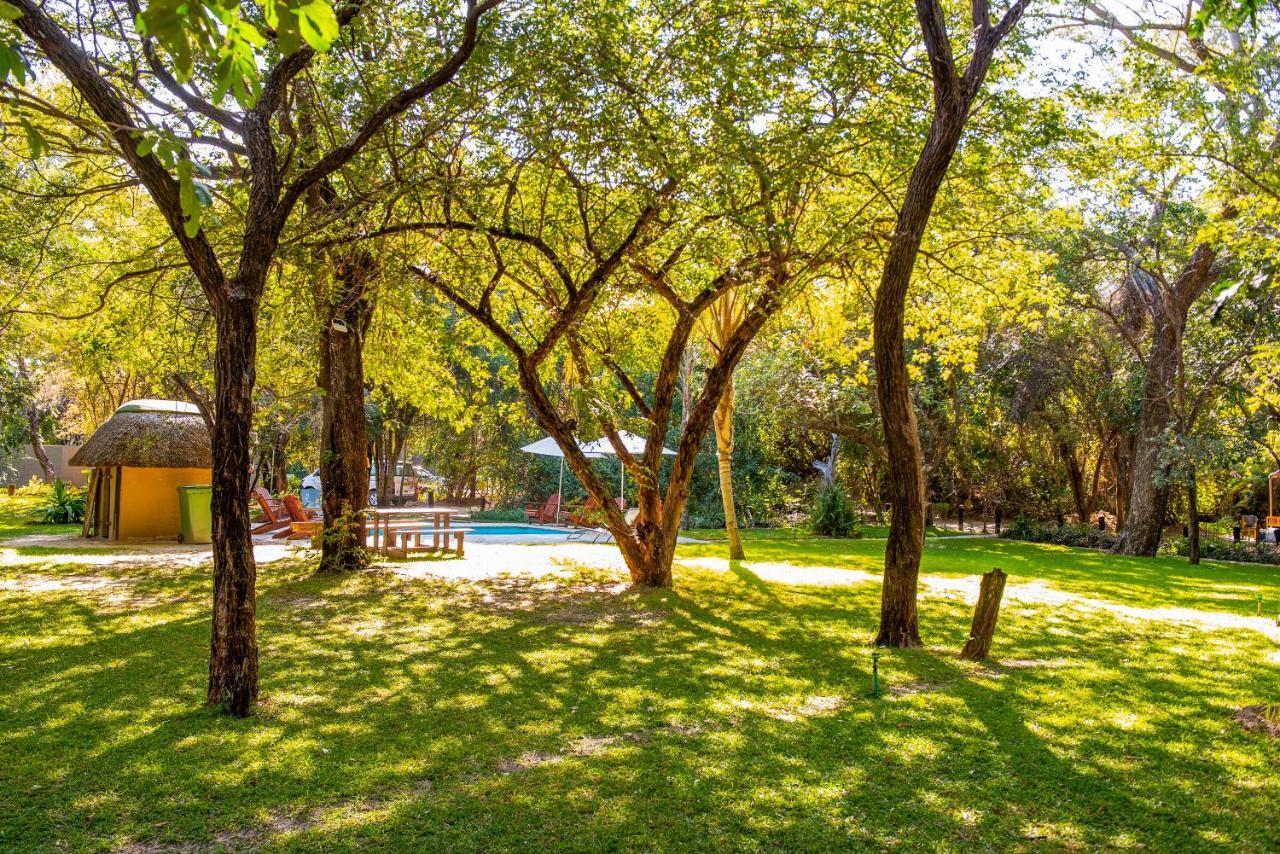 Zambezi Mubala Camp Hotell Katima Mulilo Exteriör bild